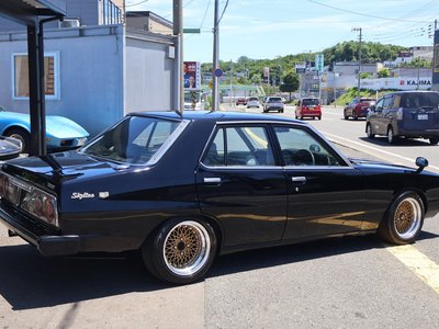 NISSAN SKYLINE - 10