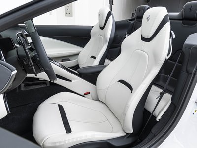 FERRARI ROMA SPIDER - 4