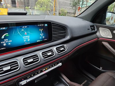 MERCEDES-BENZ GLS - 9