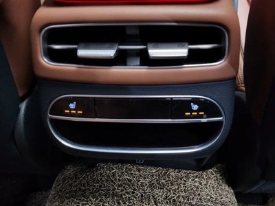 2021 Genesis GV70 — миниатюра 18