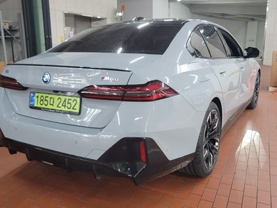 BMW I5 - 3