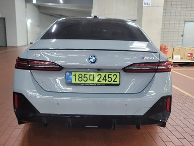 BMW I5 - 2