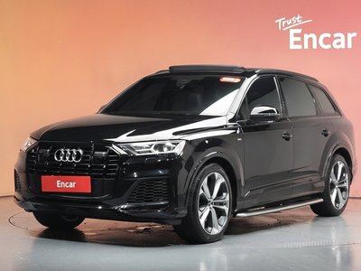 2022 AUDI Q7 — фото 1