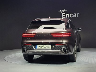 صورة 4 لـ 2021 Genesis GV70