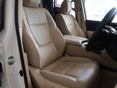 صورة مصغرة 43 لـ 2024 Toyota LAND CRUISER 300