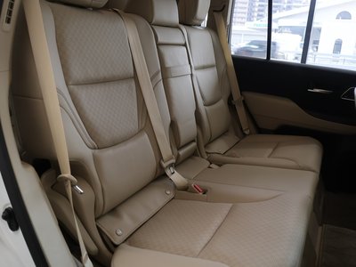 صورة مصغرة 47 لـ 2024 Toyota LAND CRUISER 300