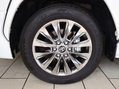 صورة مصغرة 11 لـ 2024 Toyota LAND CRUISER 300