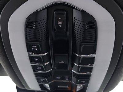 2021 Porsche MACAN 缩略图 24
