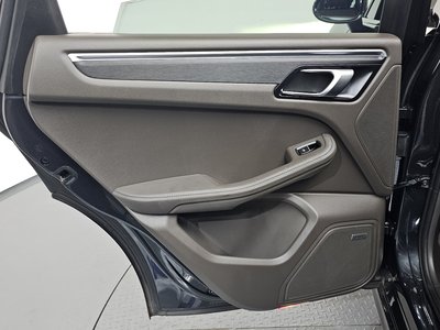2021 Porsche MACAN 缩略图 15