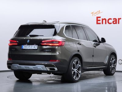 2023 BMW X5 photo 3