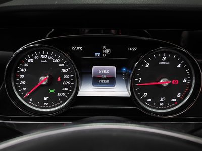 2018 Mercedes-BENZ E-CLASS 照片 8