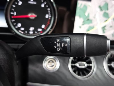2018 Mercedes-BENZ E-CLASS 照片 9
