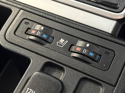 TOYOTA LAND CRUISER PRADO - 7