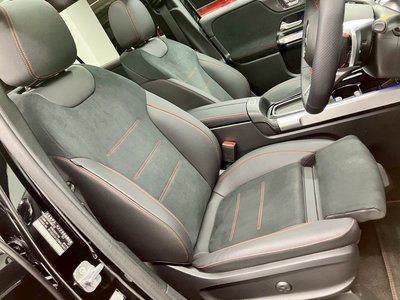 MERCEDES-BENZ GLB - 4