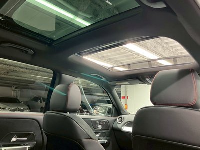 MERCEDES-BENZ GLB - 2