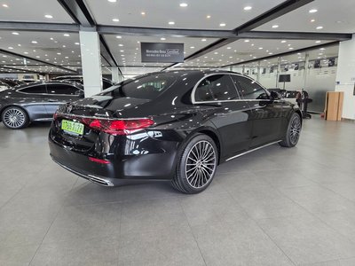 MERCEDES-BENZ E-CLASS - 6