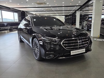 MERCEDES-BENZ E-CLASS - 2