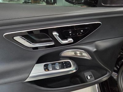 MERCEDES-BENZ E-CLASS - 10