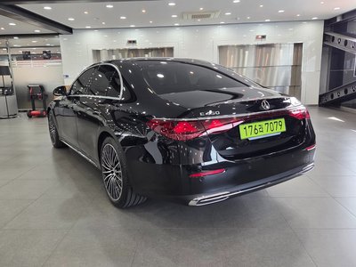 MERCEDES-BENZ E-CLASS - 5