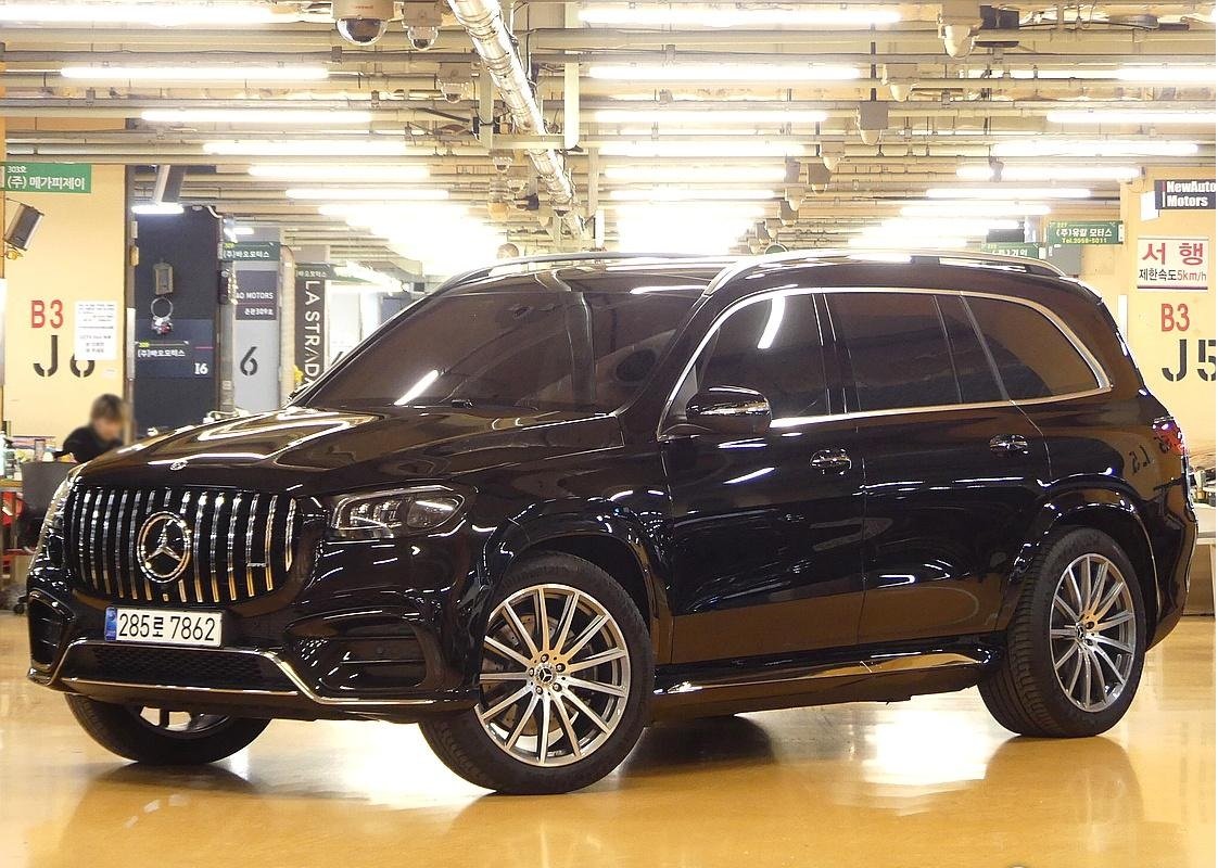 MERCEDES-BENZ GLS - View 1