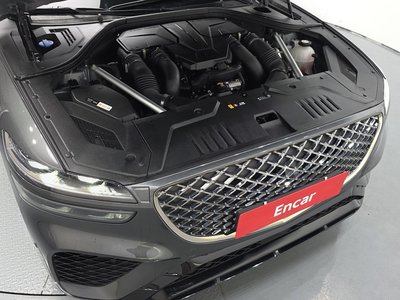 2023 Genesis GV70 photo 7