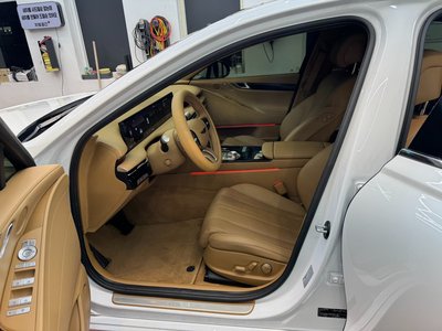 GENESIS G80 (RG3) - 9