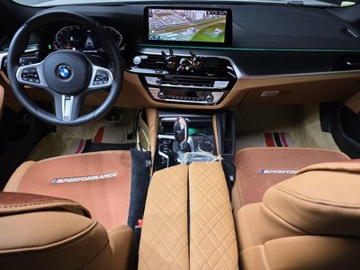 BMW 5 SERIES - 5