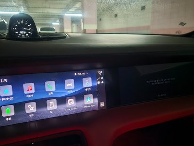 صورة 9 لـ 2025 Porsche TAYCAN