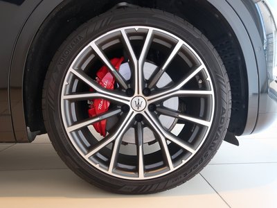 صورة 4 لـ 2023 Maserati GRECALE