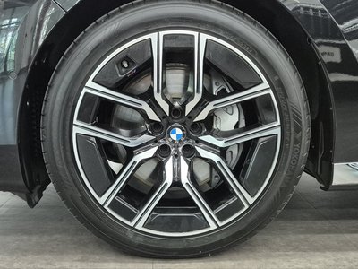 BMW 7 SERIES - 6