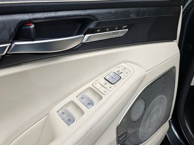 صورة مصغرة 23 لـ 2021 Genesis G90