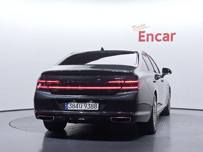 2021 Genesis G90 — фото 4