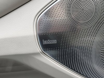 صورة مصغرة 28 لـ 2021 Genesis G90