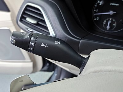 صورة مصغرة 24 لـ 2021 Genesis G90