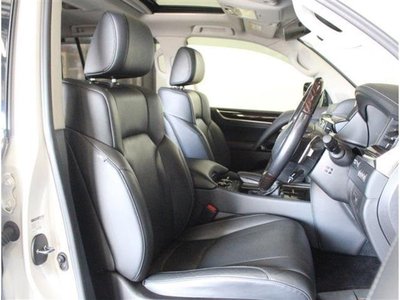 صورة مصغرة 16 لـ 2018 Lexus LX