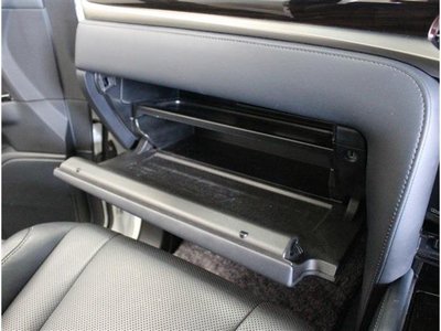 صورة مصغرة 36 لـ 2018 Lexus LX