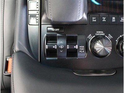 صورة مصغرة 29 لـ 2018 Lexus LX