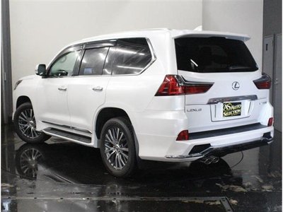 صورة 9 لـ 2018 Lexus LX