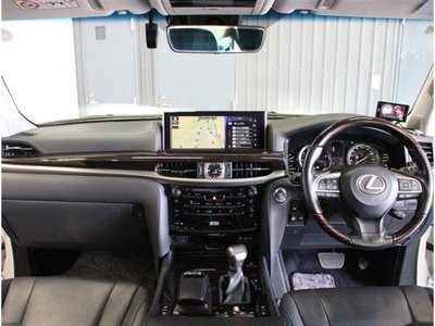 صورة مصغرة 14 لـ 2018 Lexus LX