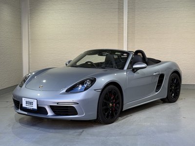 PORSCHE 718 BOXSTER