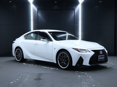 LEXUS IS - 8