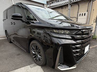 TOYOTA VELLFIRE - 1