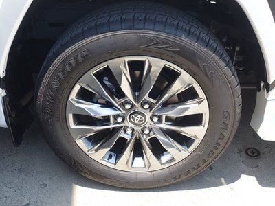 صورة مصغرة 35 لـ 2025 Toyota LAND CRUISER 300