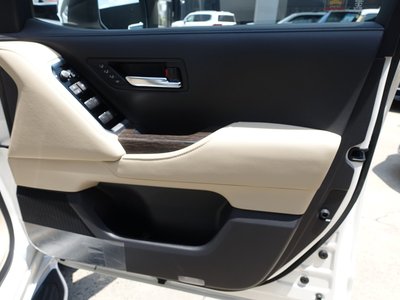 صورة مصغرة 54 لـ 2025 Toyota LAND CRUISER 300