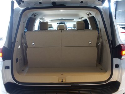 صورة مصغرة 73 لـ 2025 Toyota LAND CRUISER 300
