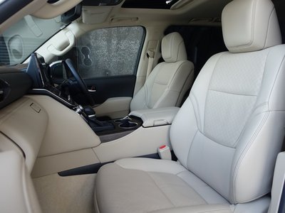 صورة مصغرة 60 لـ 2025 Toyota LAND CRUISER 300