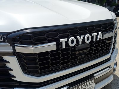 صورة 3 لـ 2025 Toyota LAND CRUISER 300