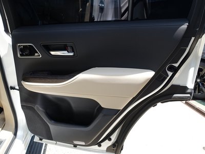 صورة مصغرة 53 لـ 2025 Toyota LAND CRUISER 300