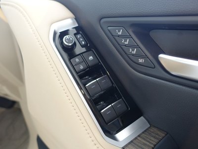 صورة مصغرة 50 لـ 2025 Toyota LAND CRUISER 300
