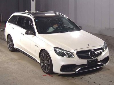 MERCEDES-BENZ E-CLASS - 1